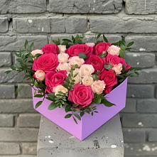 Цветочная композиция из Розы в коробке в Яблочном