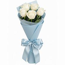 Букет 5 Белых роз Проуд в Яблочном