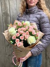 Букет цветов из:  Розы в Яблочном