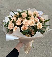 Букет Кремовые розы Латте в Яблочном
