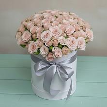 Цветочная композиция из Розы в шляпной коробке в Яблочном