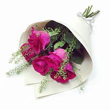 Букет цветов из:  Розы в Яблочном