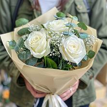 Букет цветов из:  Розы в Яблочном