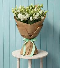 Букет цветов из:  Лизиантусы в Яблочном