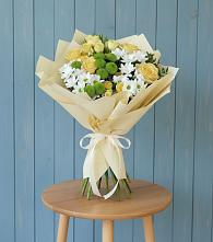 Букет цветов из:  Хризантемы и Розы в Яблочном