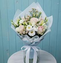 Букет цветов из:  Розы и Лизиантусы в Яблочном