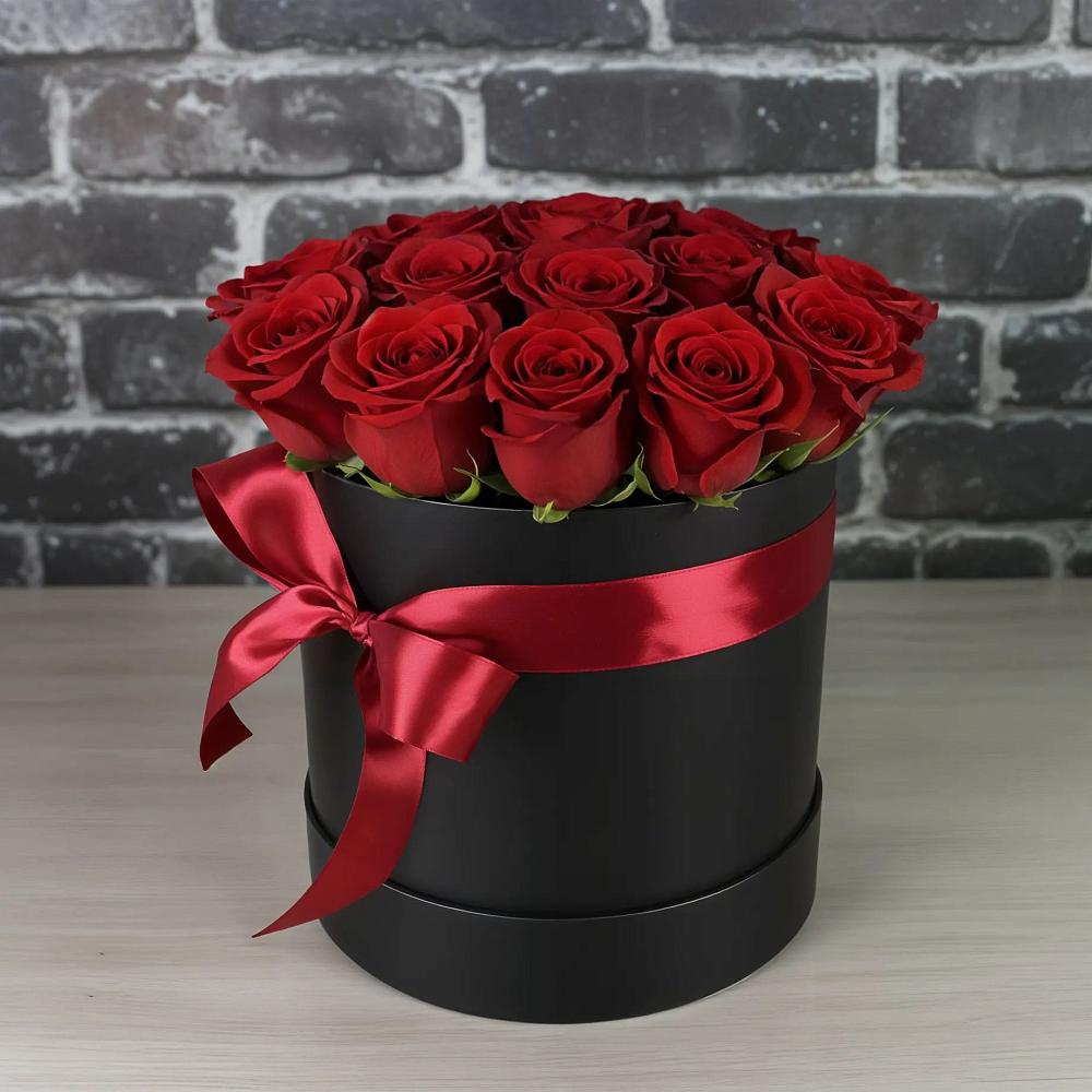 Цветочная композиция из Розы в шляпной коробке в Яблочном