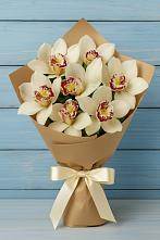 Букет цветов из:  Орхидеи и Розы в Яблочном