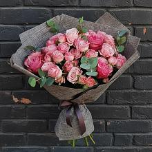 Букет цветов из:  Розы в Яблочном